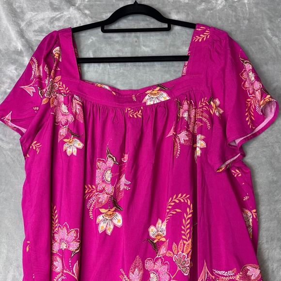 Torrid Women  Blouse Top Small Magenta Floral Square Neck Flutter SleeveSize - Picture 3 of 9